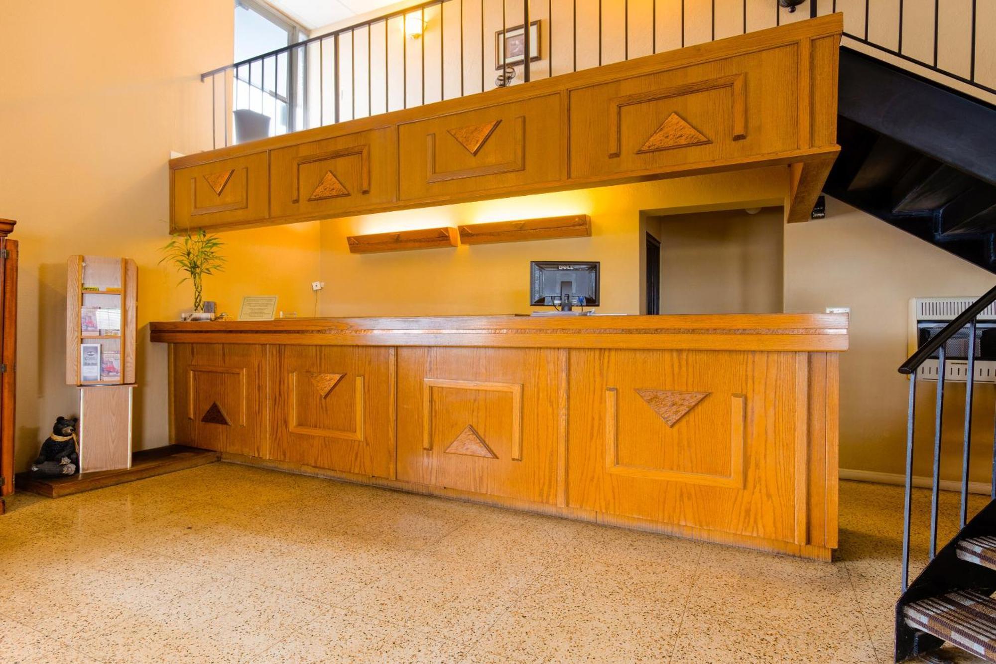 Oyo Hotel Lebanon Mo I-44 Ngoại thất bức ảnh